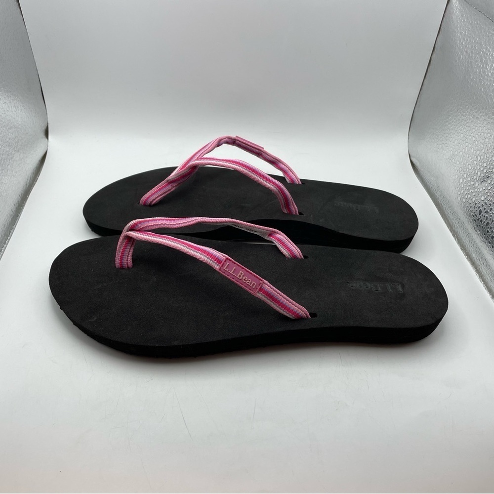 L.L Bean women’s pink strappy thong sandals size 8